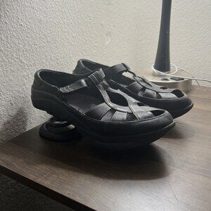 Z-Coil Sandals